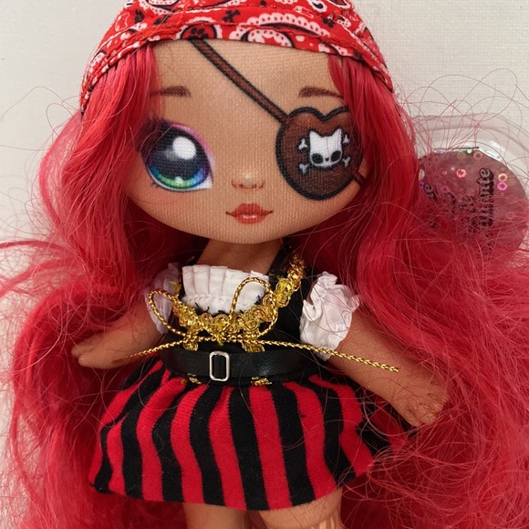 Na! Na! Na! Surprise Fashion Pirate Doll 7” tall Sparkle Series - Picture 2 of 16